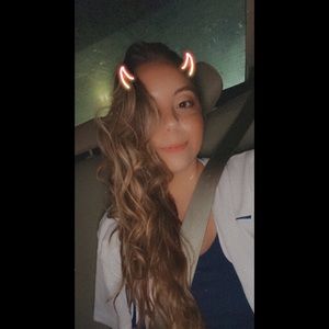 Meet your Posher, Alyssa